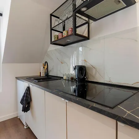 Podniebny Apartament Битом Екстер'єр фото